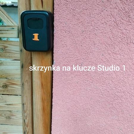 Urocze Studia W Lomiankach, 1- Z Sauna I Tarasem, 2- Z Kominkiem, 3- Ekonomiczne, 7Km Metro Mlociny Warszawa Łomianki Εξωτερικό φωτογραφία