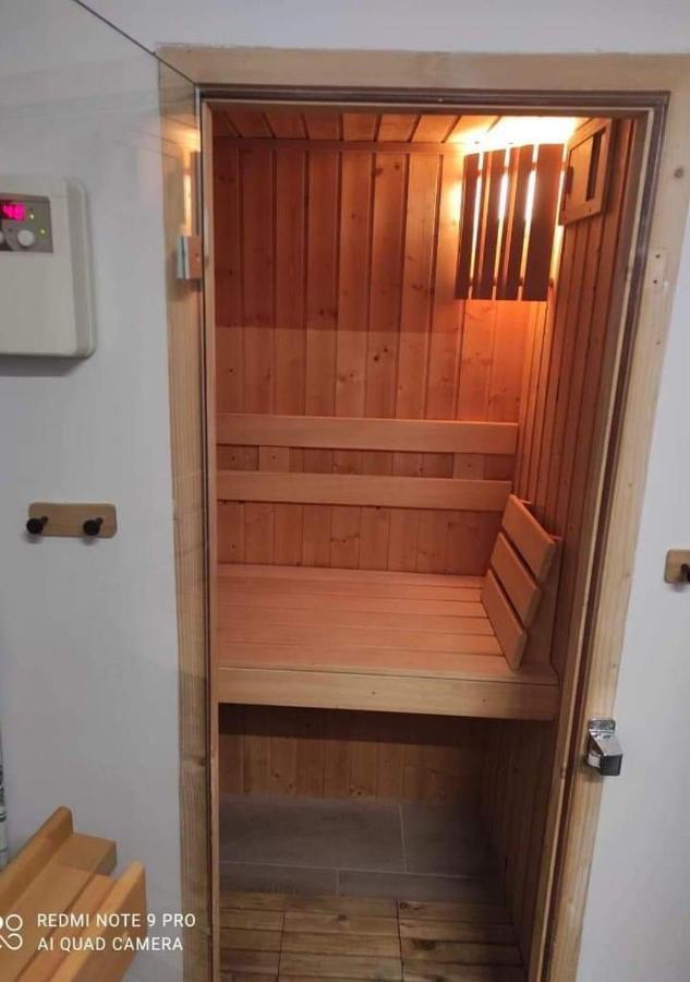 Urocze Studia W Lomiankach, 1- Z Sauna I Tarasem, 2- Z Kominkiem, 3- Ekonomiczne, 7Km Metro Mlociny Warszawa Łomianki Εξωτερικό φωτογραφία