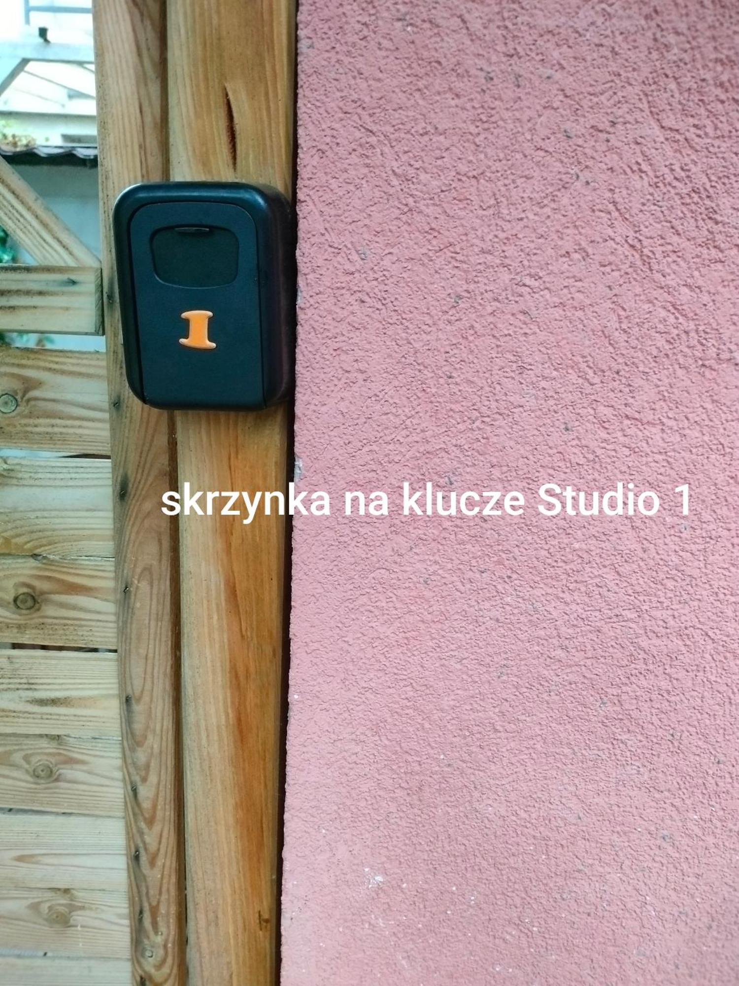 Urocze Studia W Lomiankach, 1- Z Sauna I Tarasem, 2- Z Kominkiem, 3- Ekonomiczne, 7Km Metro Mlociny Warszawa Łomianki Εξωτερικό φωτογραφία