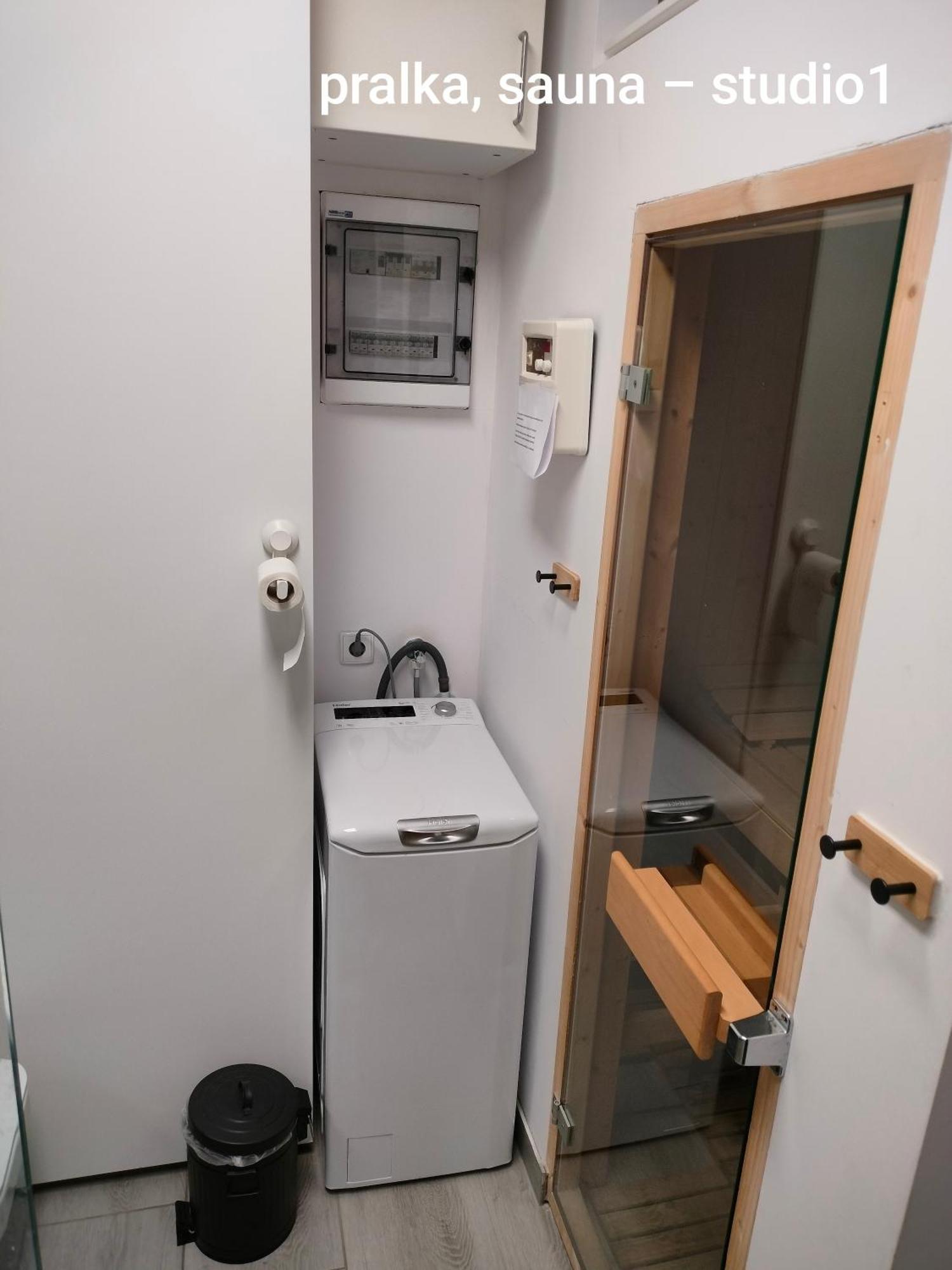 Urocze Studia W Lomiankach, 1- Z Sauna I Tarasem, 2- Z Kominkiem, 3- Ekonomiczne, 7Km Metro Mlociny Warszawa Łomianki Εξωτερικό φωτογραφία